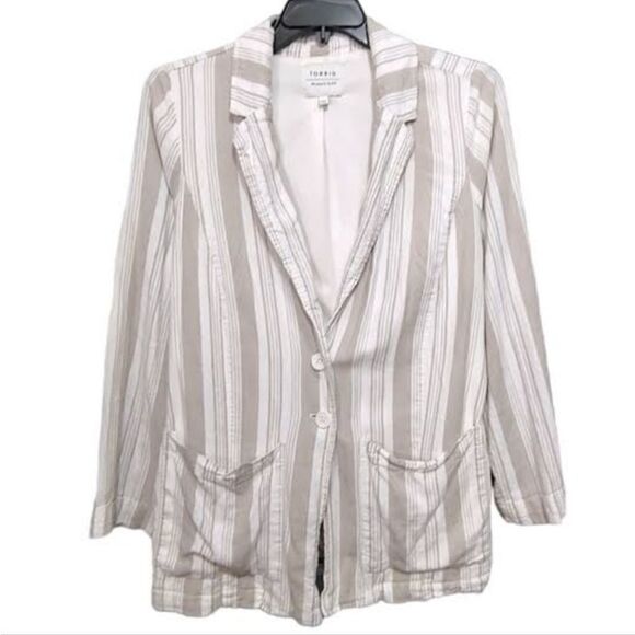 Torrid‎ Stripped Lightweight Linen Blend Long Sleeve Blazer Women's Size 1 - Picture 3 of 13